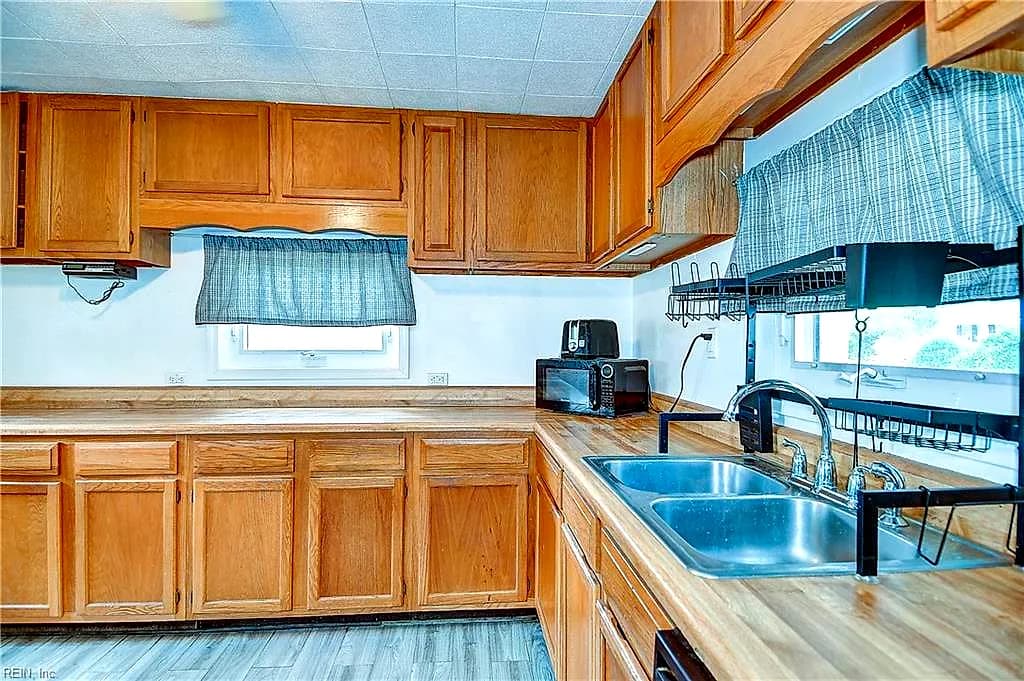 501 Burksdale RD, NORFOLK VA 23505 thumb 9