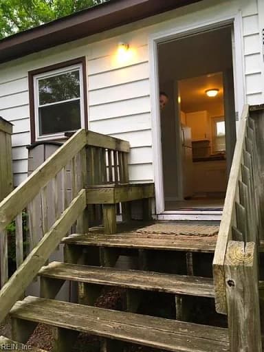 321 N First ST #B, HAMPTON VA 23664 thumb 1