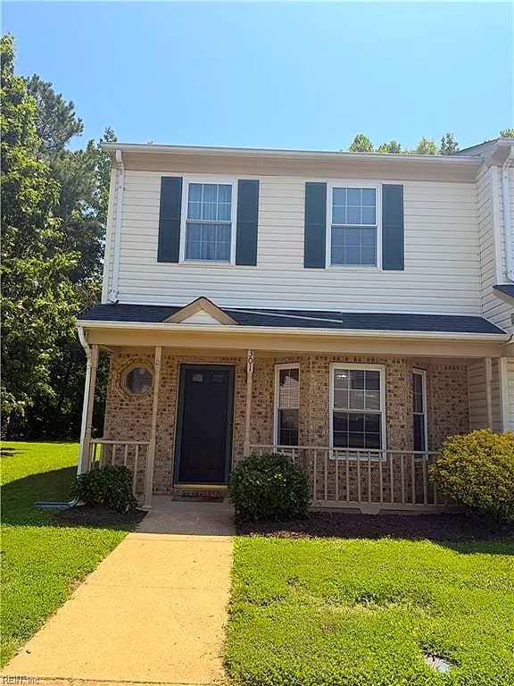 301 Wrought Iron BND, YORKTOWN VA 23693 - Main photo