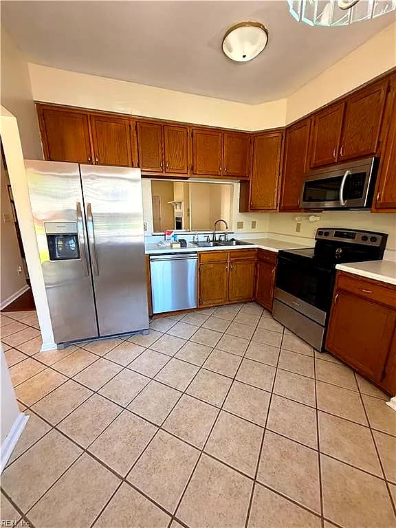 301 Wrought Iron BND, YORKTOWN VA 23693 - Photo 3