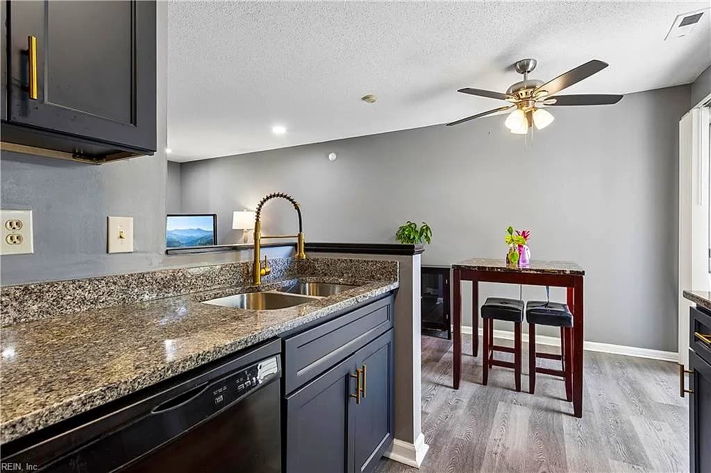 203 Alder Wood DR, HAMPTON VA 23666 thumb 11