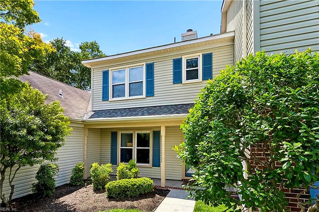 203 Alder Wood DR, HAMPTON VA 23666 - Photo 5