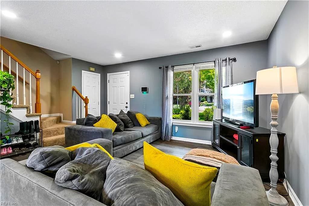 203 Alder Wood DR, HAMPTON VA 23666 thumb 9