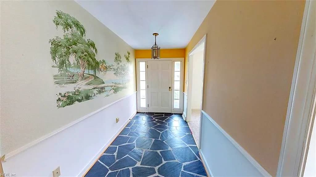 205 Meadowfield RD, YORKTOWN VA 23692 - Photo 3