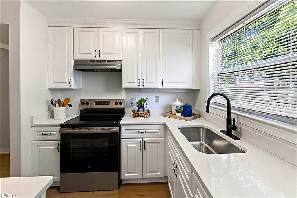 208 Lowden Hunt DR, HAMPTON VA 23666 thumb 12