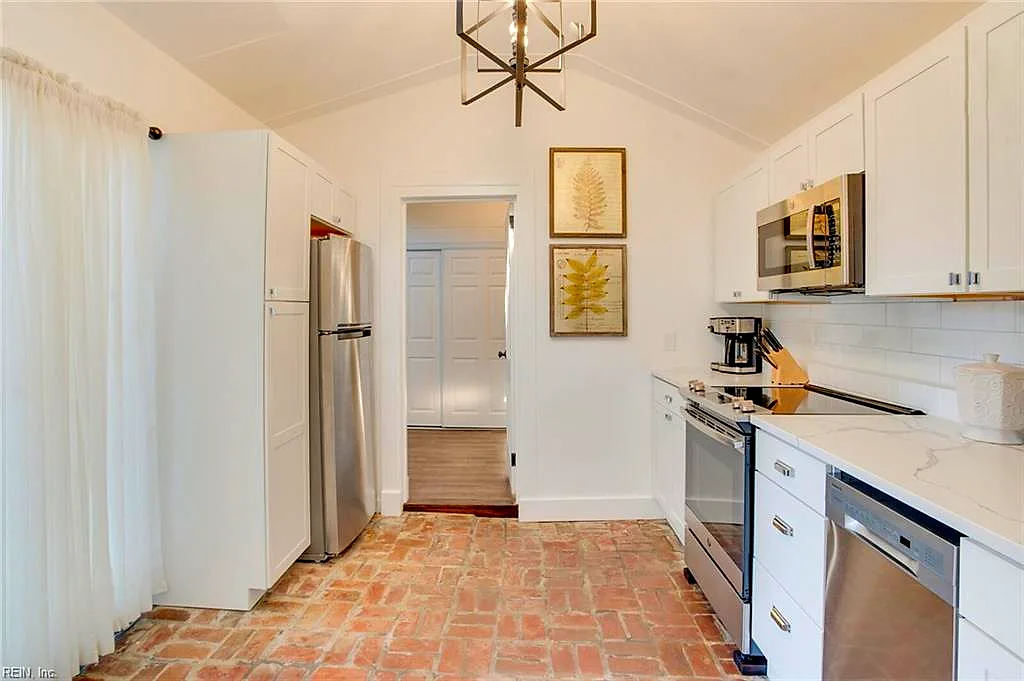203 62nd ST #A, VIRGINIA BEACH VA 23451 thumb 7