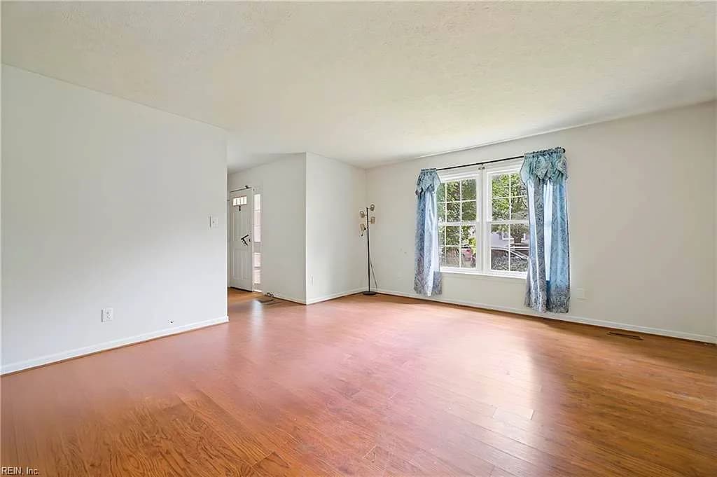27 Steeplechase LOOP, HAMPTON VA 23666 thumb 6