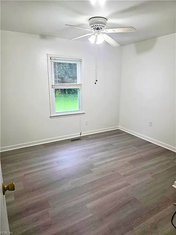 193 Lori CIR, NEWPORT NEWS VA 23602 thumb 12