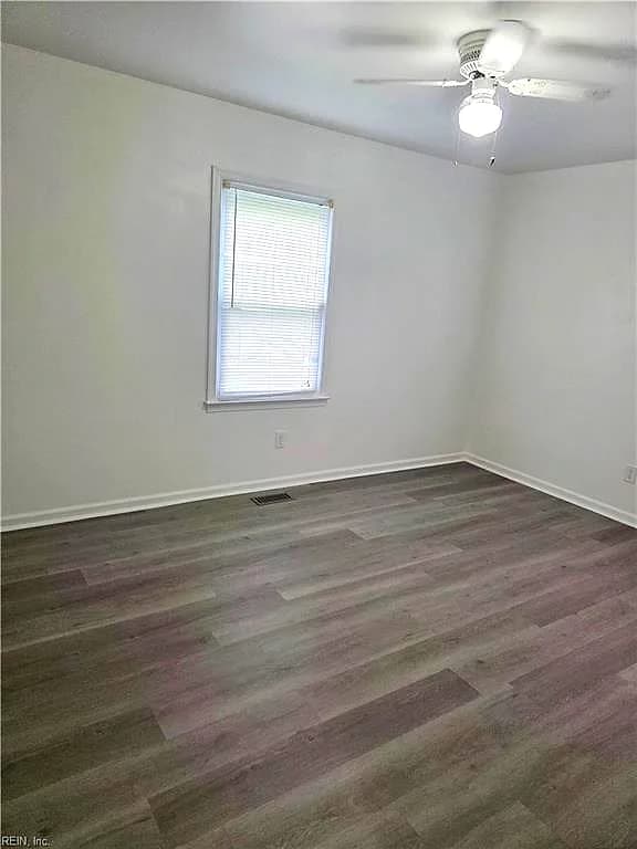 193 Lori CIR, NEWPORT NEWS VA 23602 thumb 6