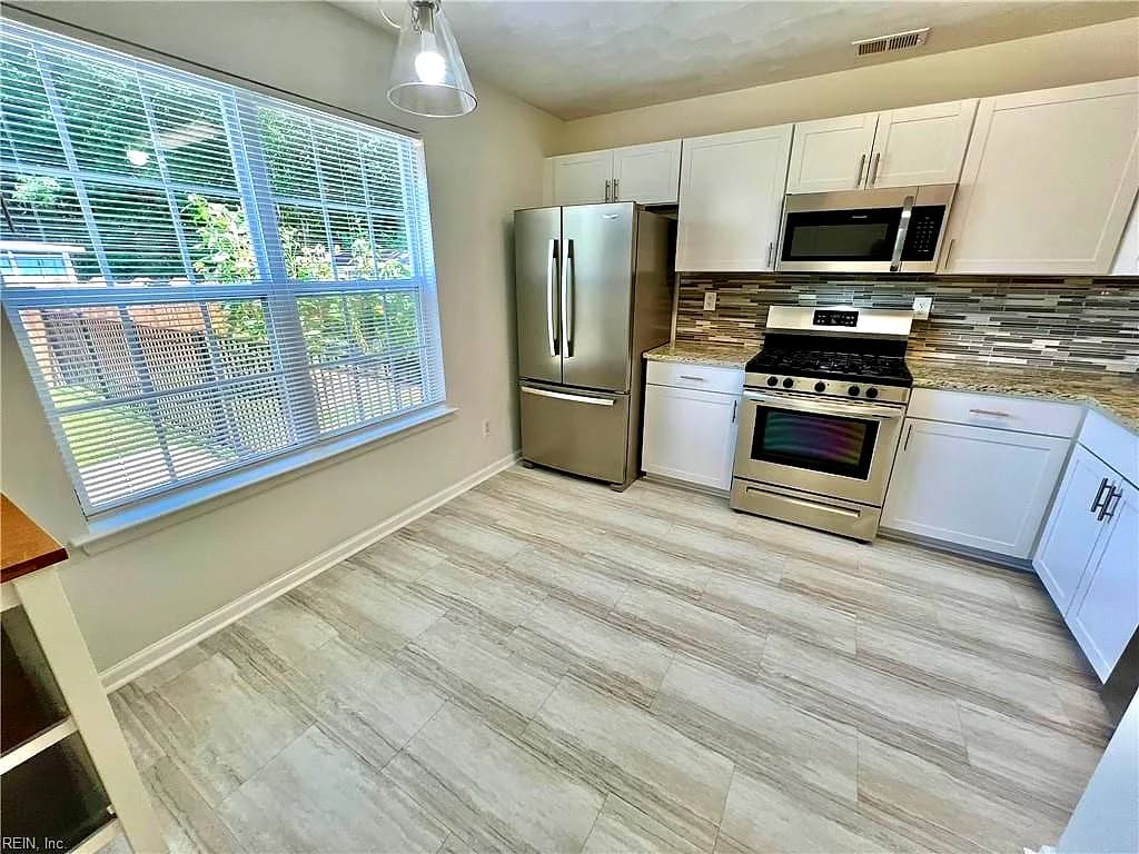 205 Dillwyn DR, CHESAPEAKE VA 23322 thumb 12