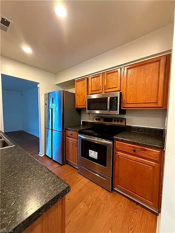 1046 Commonwealth PL, VIRGINIA BEACH VA 23464 - Photo 5