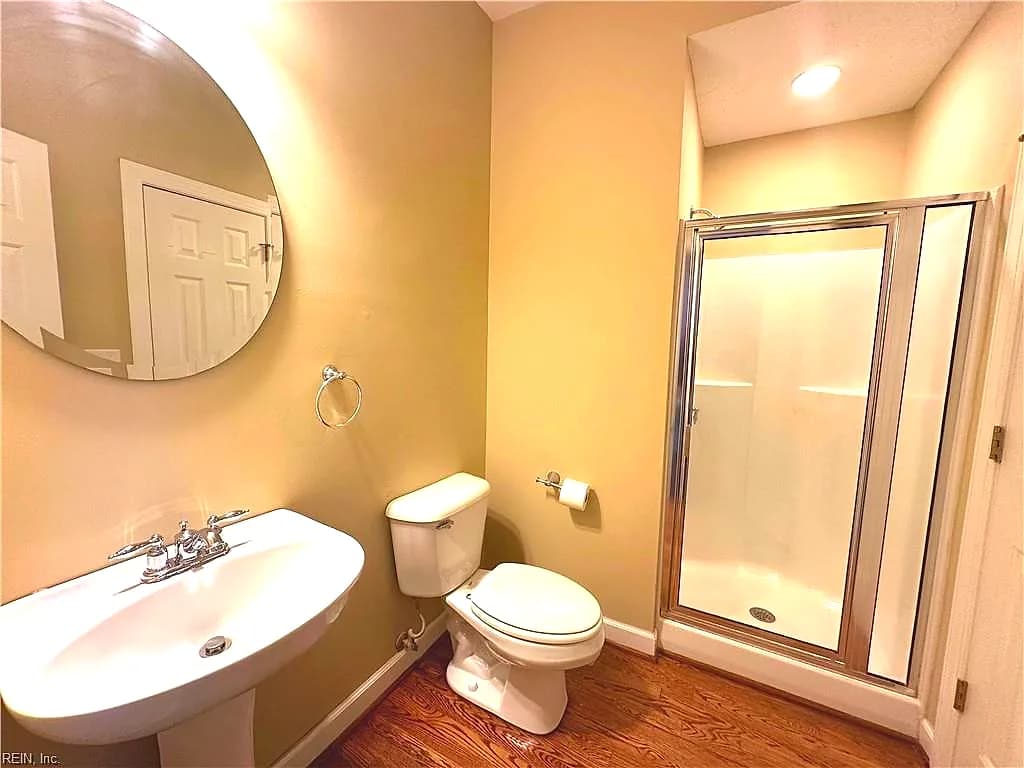 8 Wornom Farm RD, POQUOSON VA 23662 - Photo 5