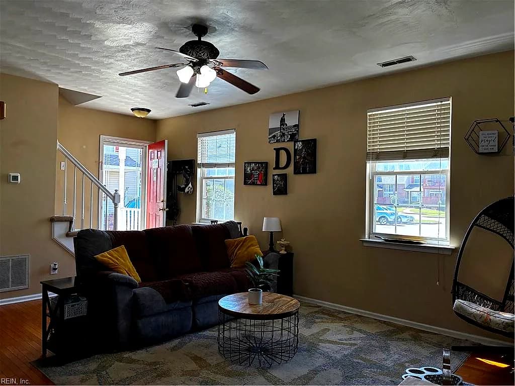 710 WILLOW GREEN CT, CHESAPEAKE VA 23320 - Photo 3