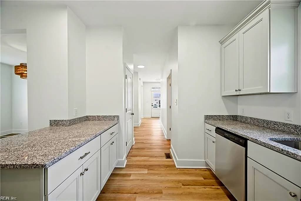218 Chestnut ST, SUFFOLK VA 23434 - Photo 5