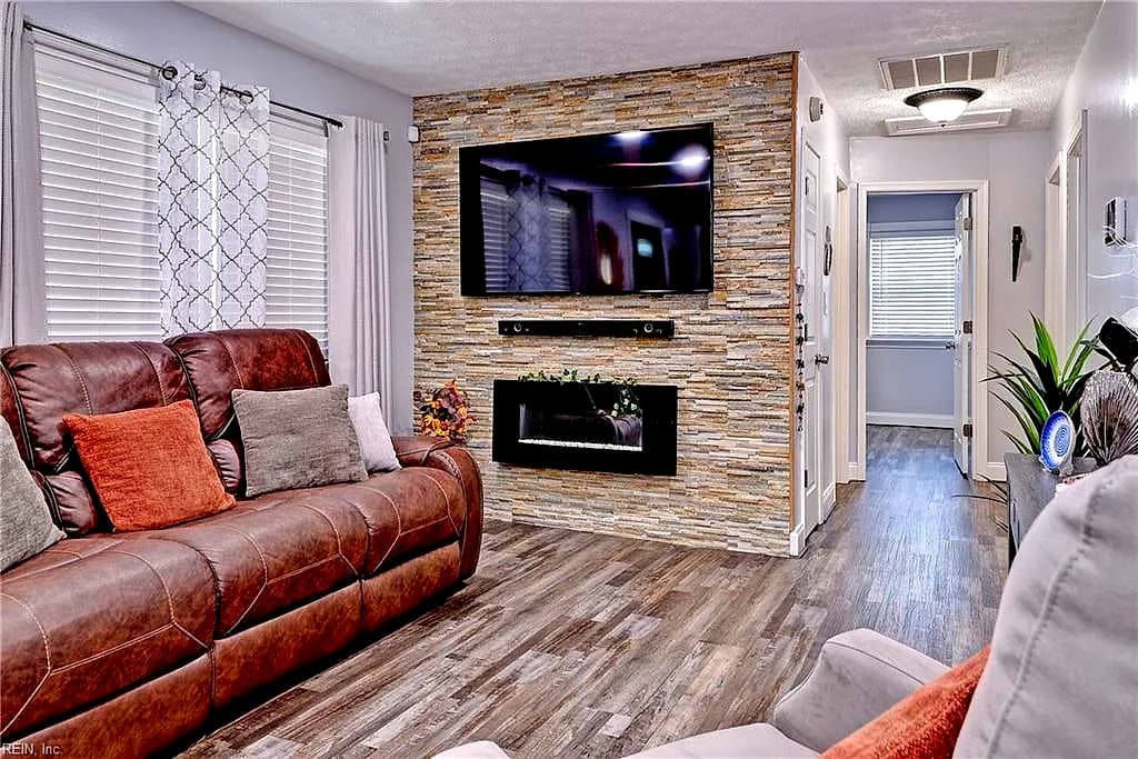 212 Picard Dr DR, NEWPORT NEWS VA 23602 thumb 10