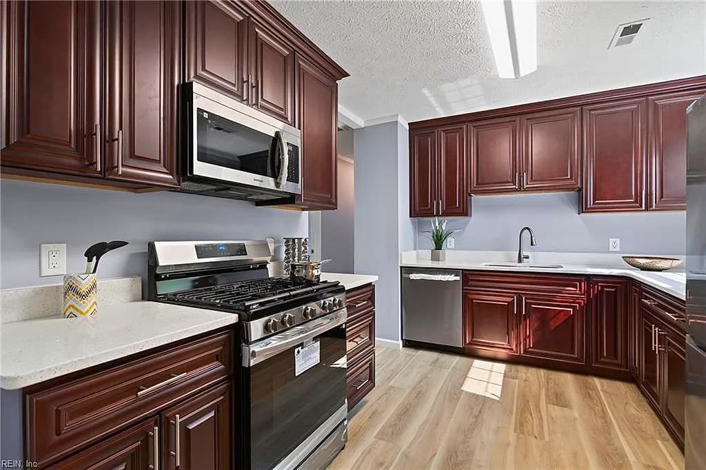 1922 Beall DR, HAMPTON VA 23663 thumb 12