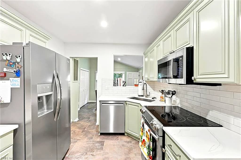 1044 S Lexan CRES, NORFOLK VA 23508 thumb 12