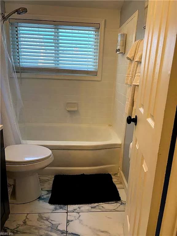 1920 Norview AVE, NORFOLK VA 23518 thumb 11