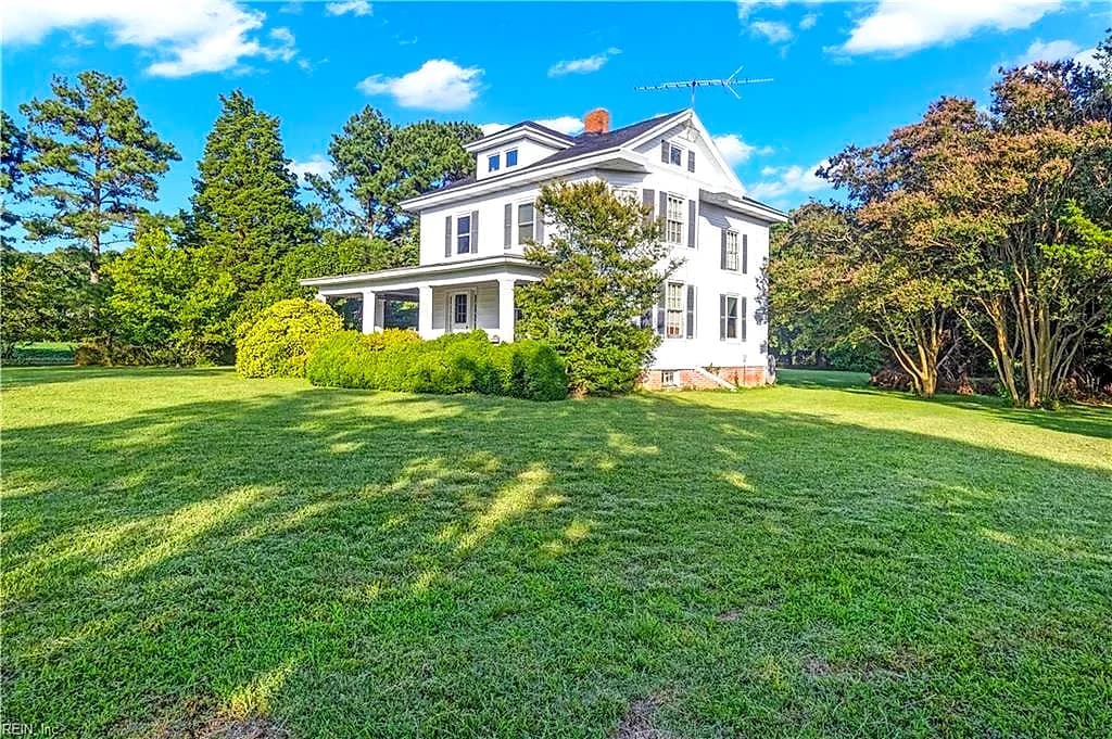 7486 Stewarts Wharf RD, EXMORE VA 23350 - Photo 2