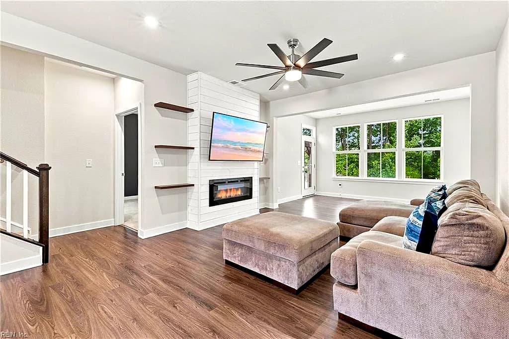 1720 Barkadeer CV, CHESAPEAKE VA 23323 thumb 8
