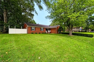 1757 Lafayette DR, HAMPTON VA 23664 thumb 3