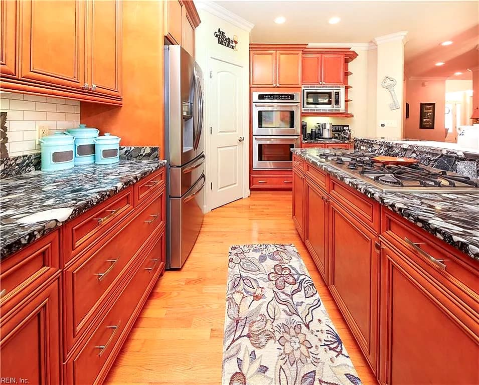 917 Redleafe CIR, CHESAPEAKE VA 23320 thumb 12