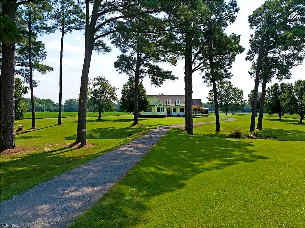 17479 Courthouse HWY, WINDSOR VA 23487 - Photo 3