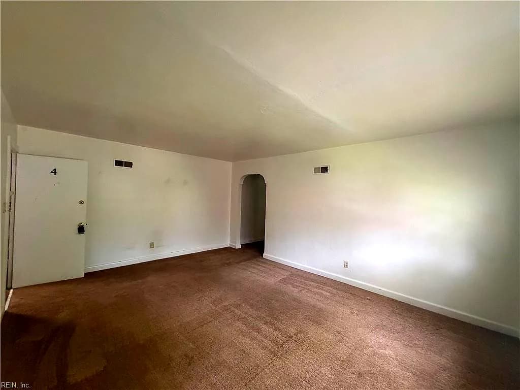119 W Tyler CRES #4, PORTSMOUTH VA 23707 thumb 6