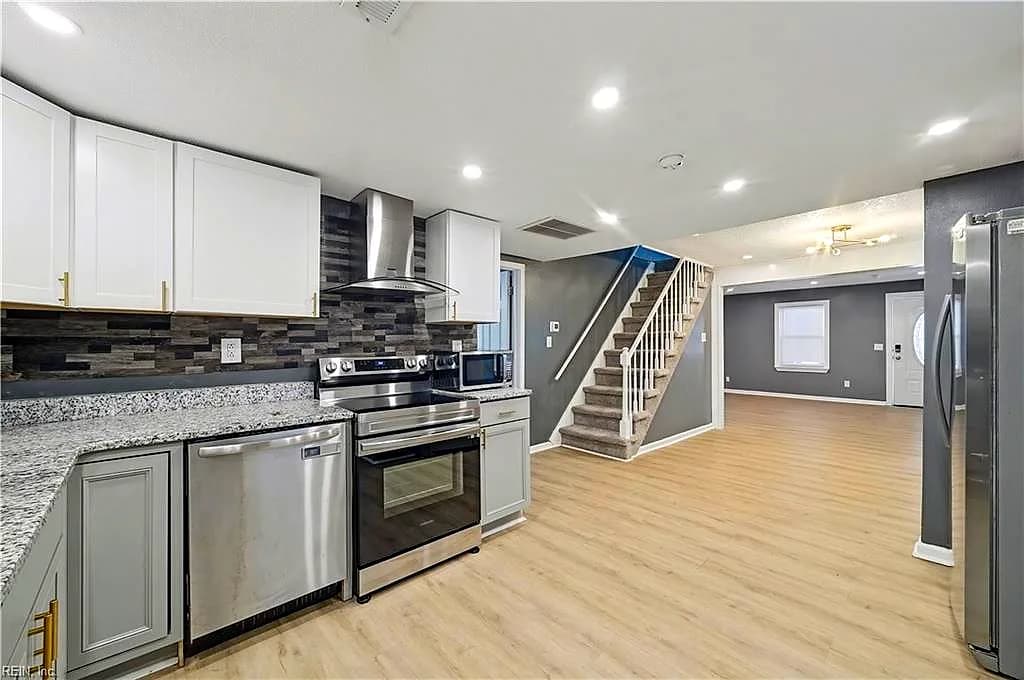 8 McDonald RD, HAMPTON VA 23669 thumb 12