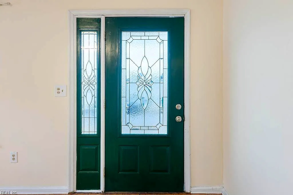 141 A View AVE, NORFOLK VA 23503 thumb 10