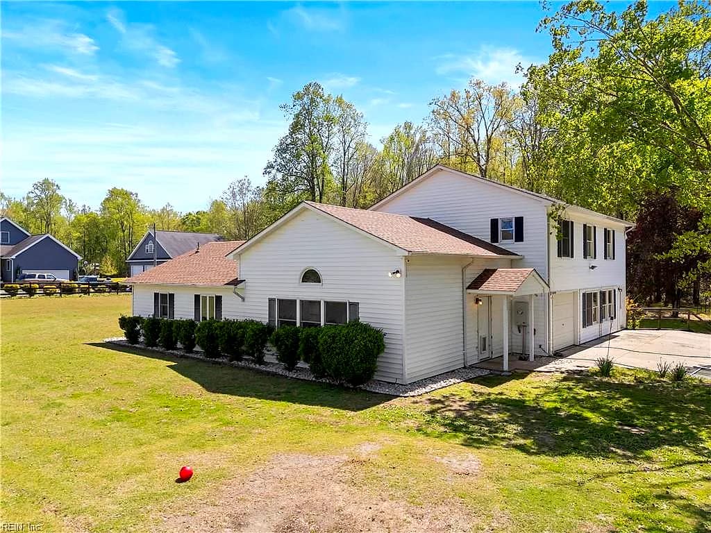 12522 Doles RD, ZUNI VA 23898 - Photo 2