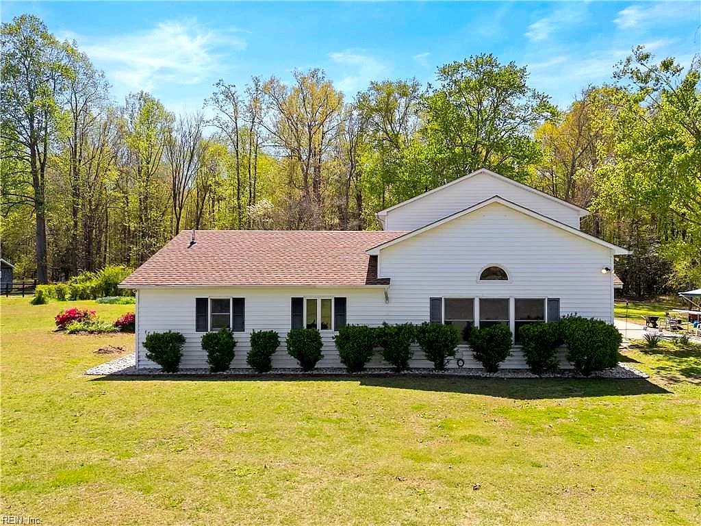 12522 Doles RD, ZUNI VA 23898 - Photo 3