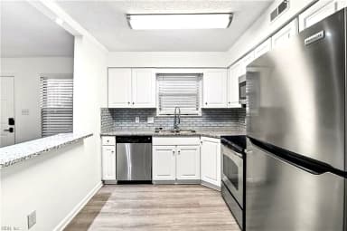 149 Windsor Castle DR #E, NEWPORT NEWS VA 23608 thumb 4