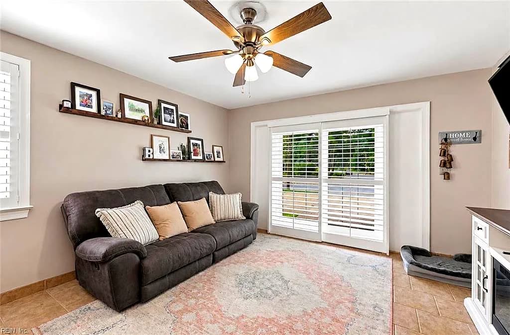2813 Meadow Wood  E DR, CHESAPEAKE VA 23321 thumb 8