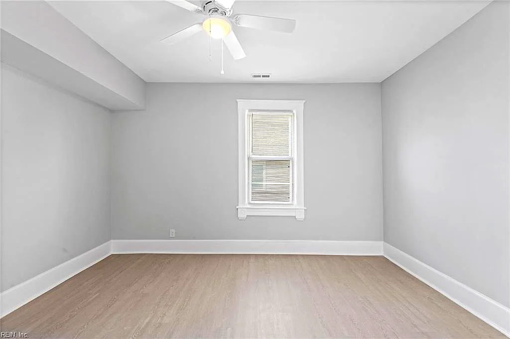 653 29th ST #B, NEWPORT NEWS VA 23607 - Photo 4