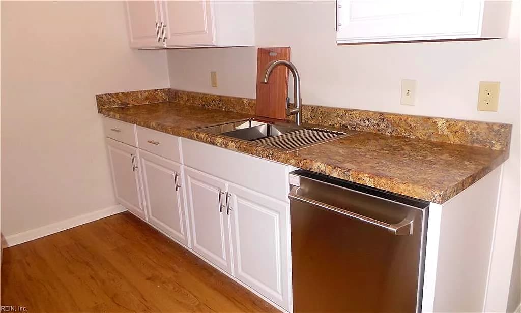 1063 Still Harbor CIR, CHESAPEAKE VA 23320 thumb 8
