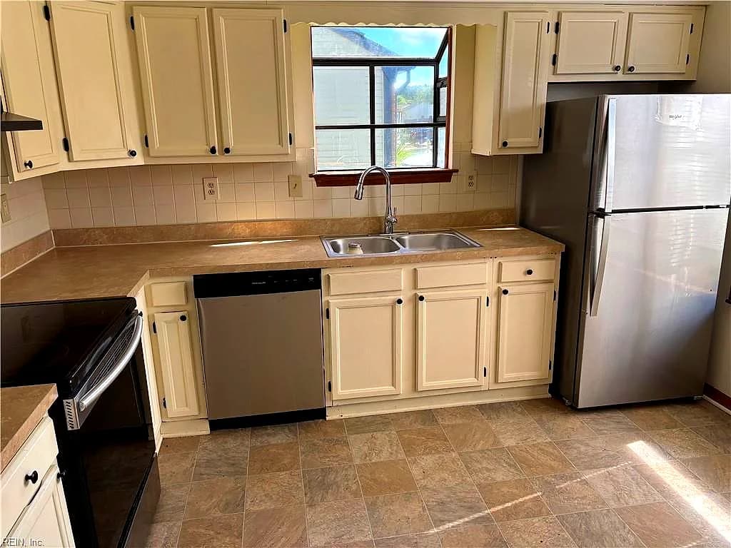 1912 Tibbetstown DR, VIRGINIA BEACH VA 23454 thumb 6