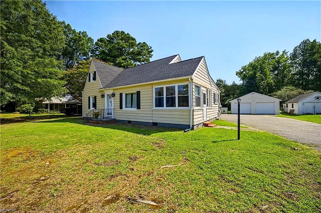 10661 Buckley Hall RD, MATHEWS VA 23109 - Photo 3