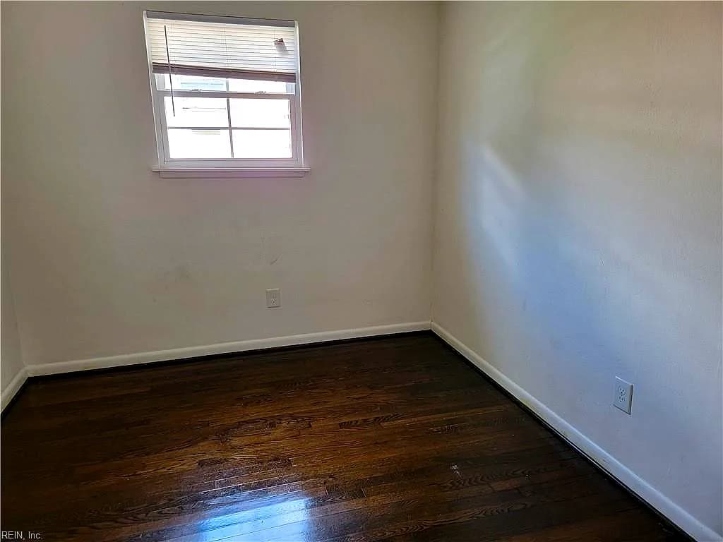 229 W 38th ST #A, NORFOLK VA 23504 thumb 12