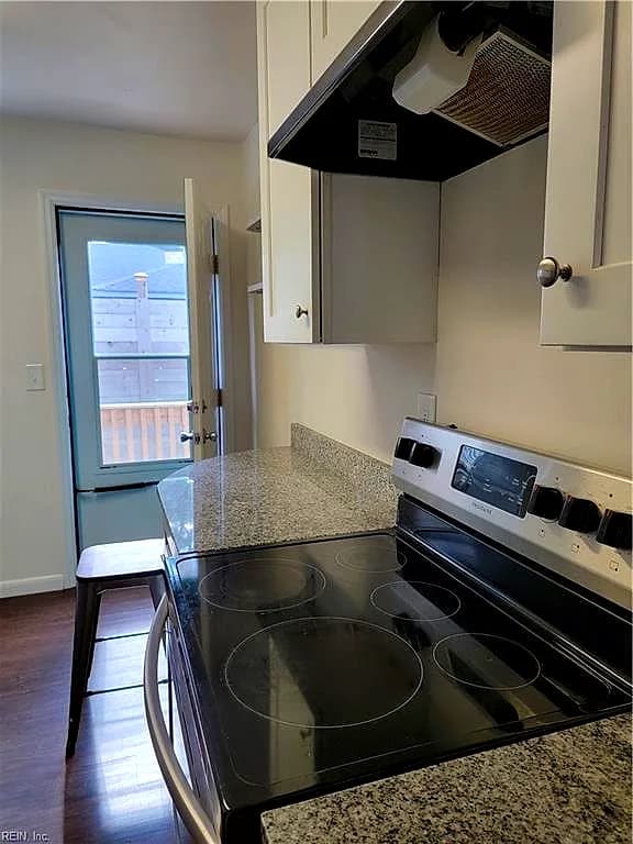 229 W 38th ST #A, NORFOLK VA 23504 - Photo 5