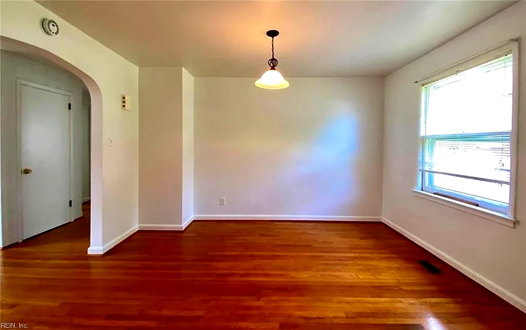 8615 Stratford ST, NORFOLK VA 23503 - Photo 4