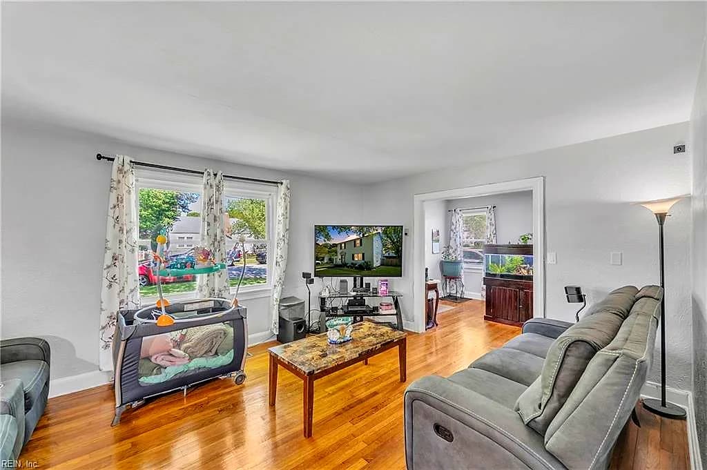 325 Forrest AVE, NORFOLK VA 23505 thumb 12