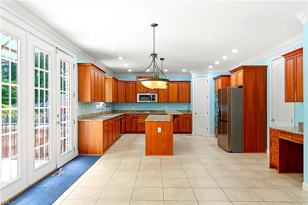 1805 Rein LN, VIRGINIA BEACH VA 23456 - Photo 5