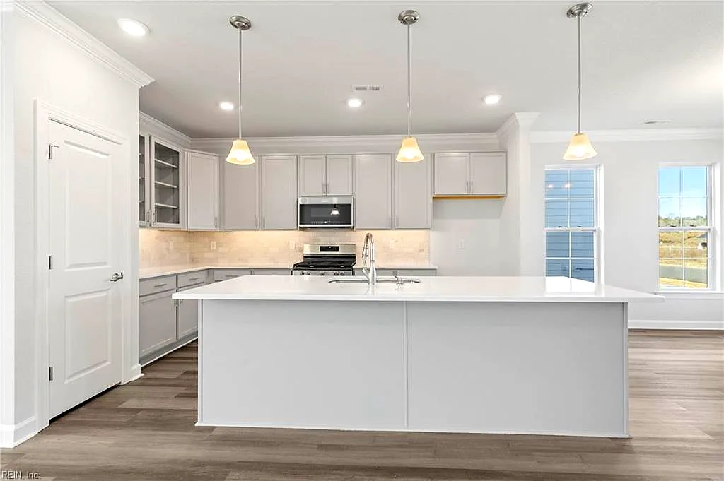 5025 Duxbury RD, CHESAPEAKE VA 23321 thumb 6