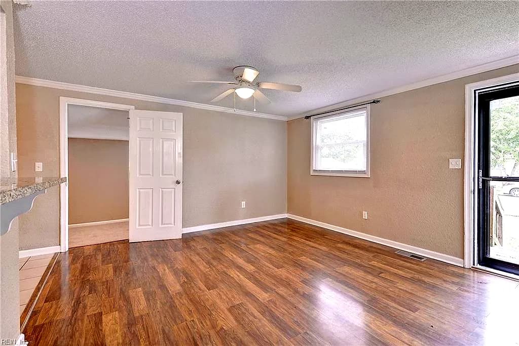 1926 Demetro DR, HAMPTON VA 23663 thumb 7