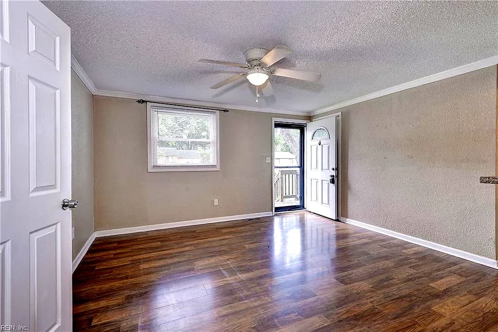1926 Demetro DR, HAMPTON VA 23663 thumb 8
