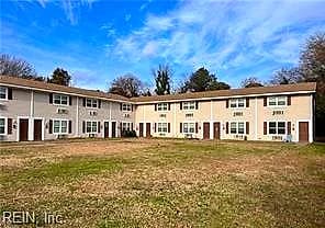 13 Hedge LN #I, PORTSMOUTH VA 23701 - Main photo
