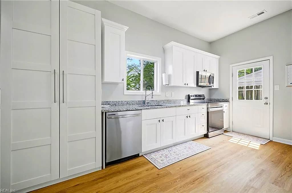 812 Chatsworth DR, NEWPORT NEWS VA 23601 thumb 12