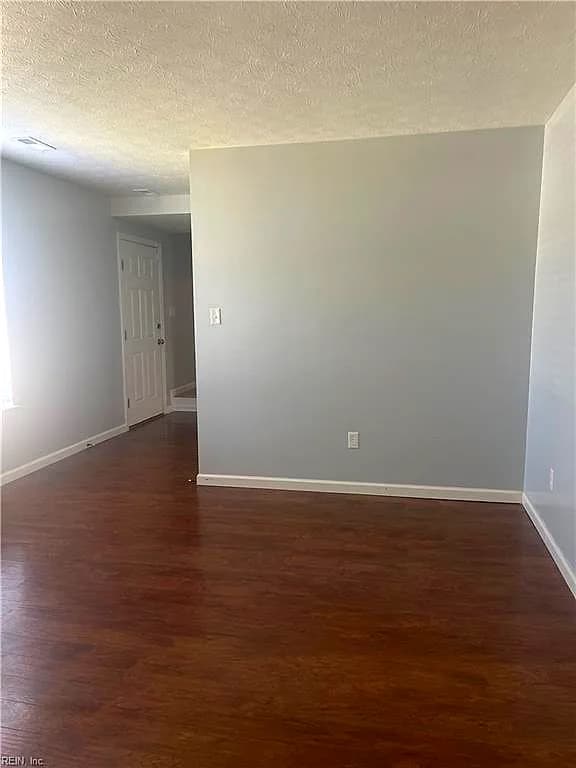 18 Harrogate LN, HAMPTON VA 23666 thumb 7