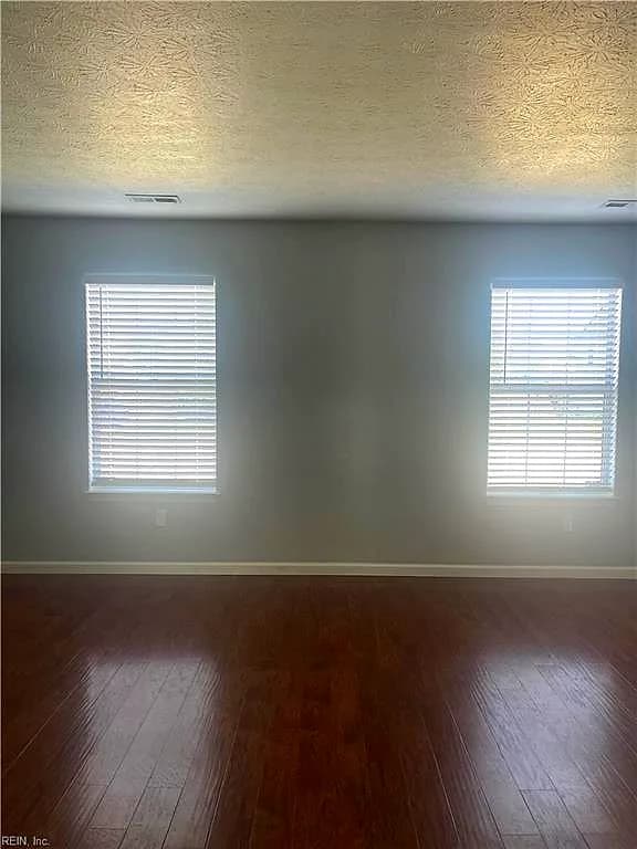 18 Harrogate LN, HAMPTON VA 23666 thumb 8